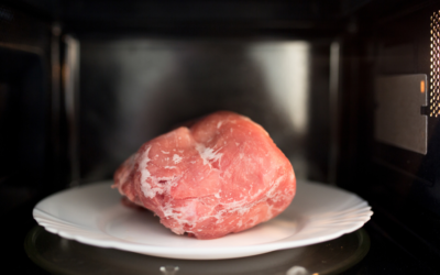 Errores comunes al descongelar alimentos